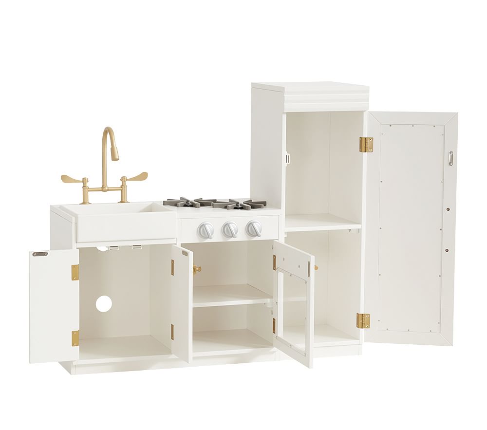 Shop Chelsea All-in-1 Kitchen online | Pottery Barn Kids UAE